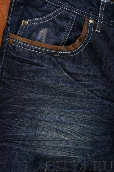 Фото отделки передних карманов турецких джинсов O&O 5540